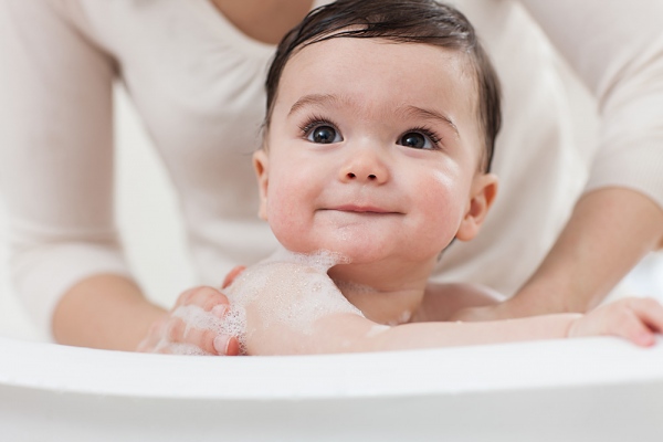 Sữa Tắm Gội Toàn Thân Dành Cho Bé Eucerin Baby Wash & Shampoo