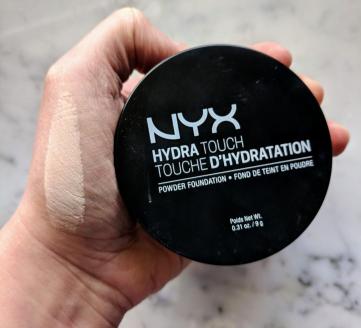 Phấn Nền Giữ Ẩm NYX Hydra Touch Powder Foundation 9g